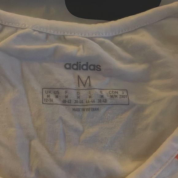 Adidas T-shirt - Picture 2 of 2